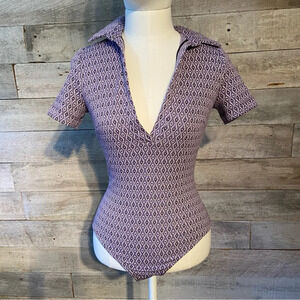 BNWT Zara women’s purple patterned shirt sleeve cutout back collared bodysuit XS